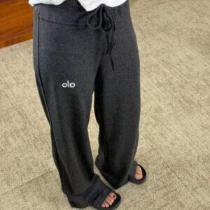 ALO Women's Black Wide Leg Casual Pants